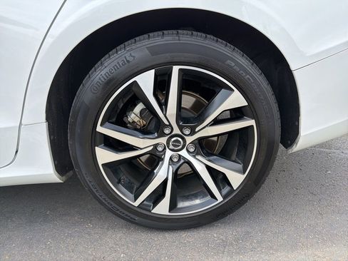 Used 2024 Volvo S60 B5 Core FWD image 7