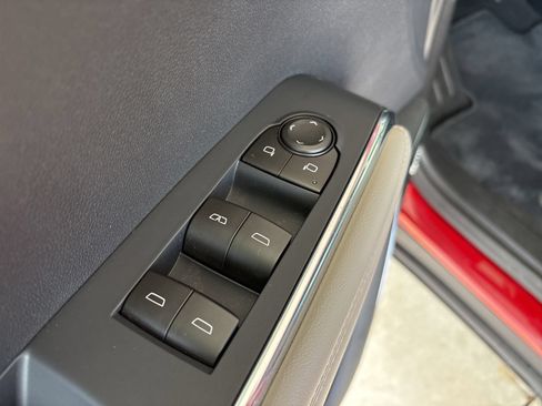 New 2026 GMC Acadia Elevation w/ Elevation Premium Package AWD/4WD image 11