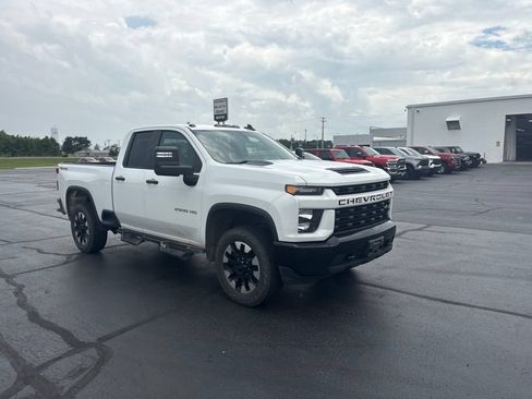 Used 2020 Chevrolet Silverado 2500 Custom w/ Custom Value Package AWD/4WD image 7