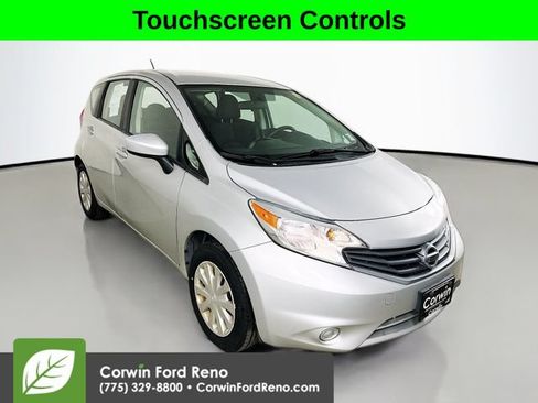 Used 2016 Nissan Versa Note SV FWD image 1