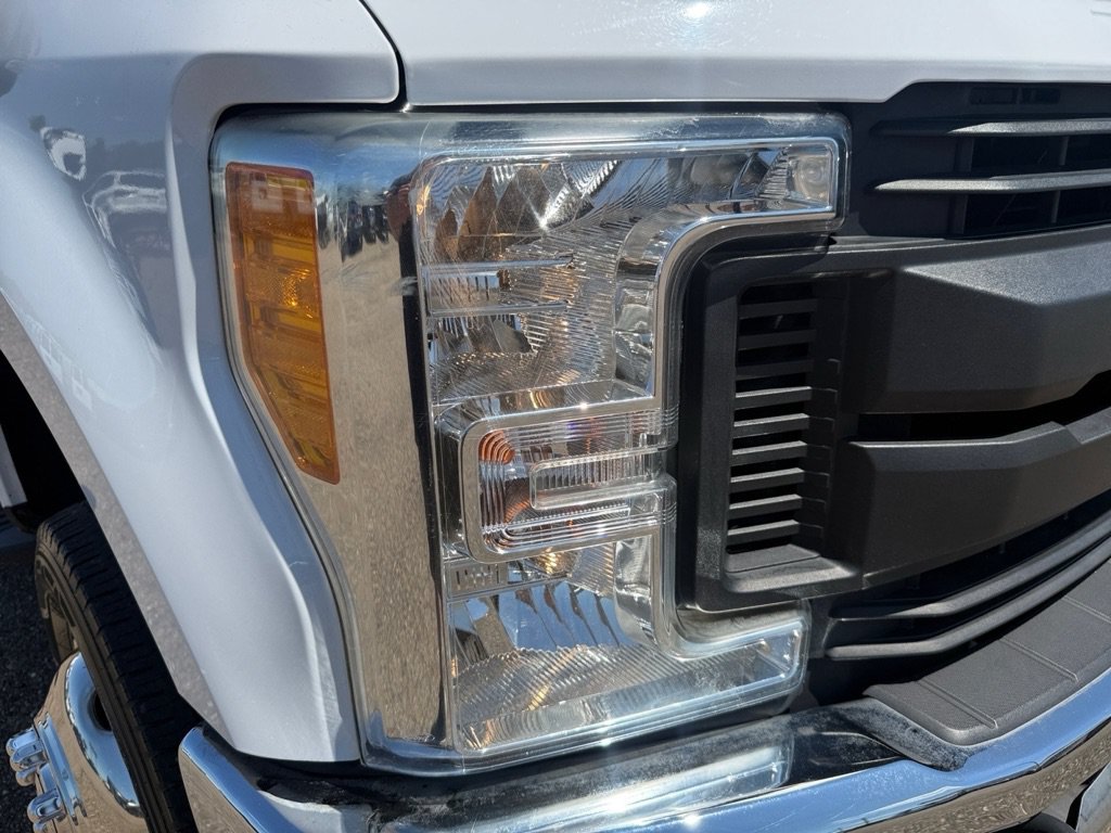 Used 2017 Ford F350 XL w/ Power Equipment Group AWD/4WD image 22
