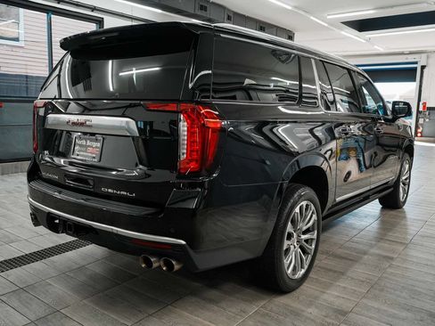 Used 2022 GMC Yukon XL Denali AWD/4WD image 7