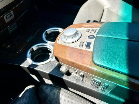 Used 2005 BMW 760i image 25