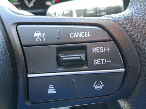 Used 2023 Honda CR-V EX image 17