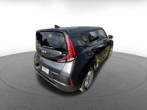 Used 2025 Kia Soul LX w/ LX Technology Package image 8