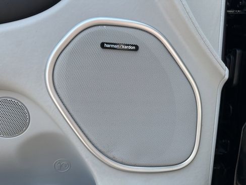 Used 2019 Jeep Grand Cherokee Summit image 19