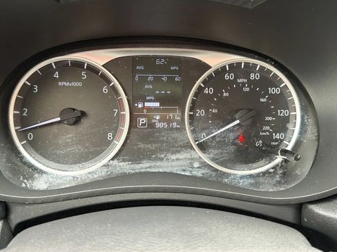 Used 2020 Nissan Versa S FWD image 16