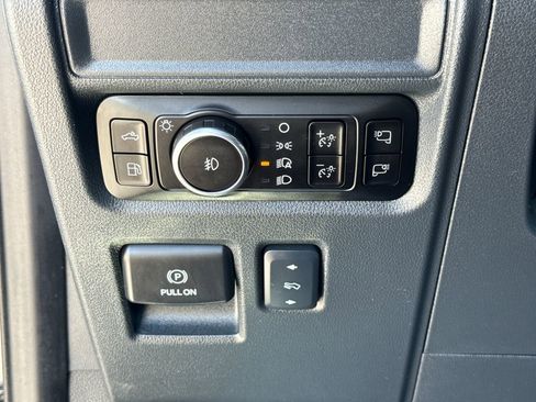 Used 2025 Ford F150 Lariat w/ Bed Utility Package AWD/4WD image 15