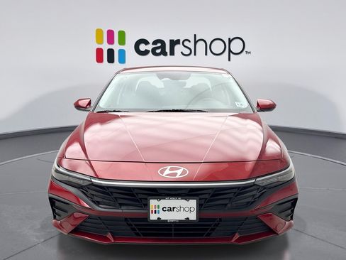 Used 2024 Hyundai Elantra SE FWD image 8