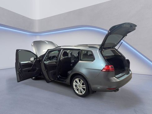 Used 2015 Volkswagen Golf TDI SE FWD image 12