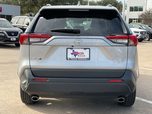 Used 2025 Toyota RAV4 XLE image 6