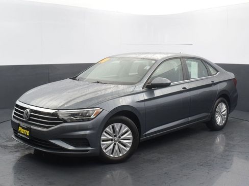 Used 2020 Volkswagen Jetta S image 1