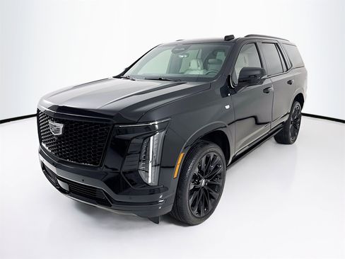 Used 2026 Cadillac Escalade Platinum Sport w/ LPO, ONYX Package image 3