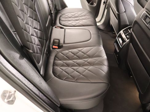 Used 2023 BMW X5 xDrive40i w/ Luxury Seating Package AWD/4WD image 15