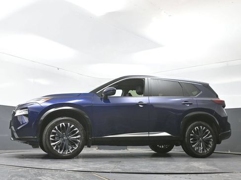 Used 2026 Nissan Rogue Platinum w/ Platinum Premium Package AWD/4WD image 29