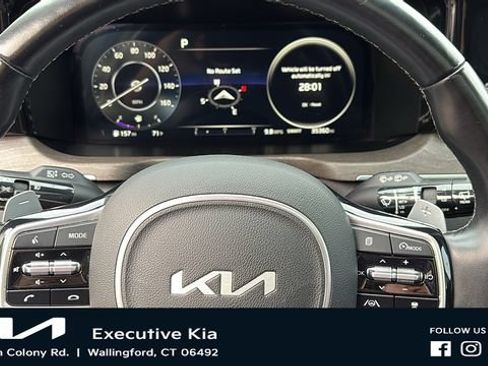 Certified 2022 Kia Sorento SX Prestige AWD/4WD image 13