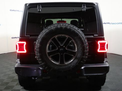 Used 2019 Jeep Wrangler Unlimited Sahara w/ Safety Group AWD/4WD image 8