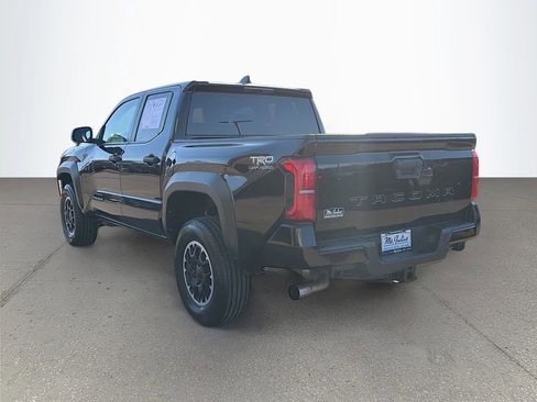 Used 2024 Toyota Tacoma TRD Off-Road image 7