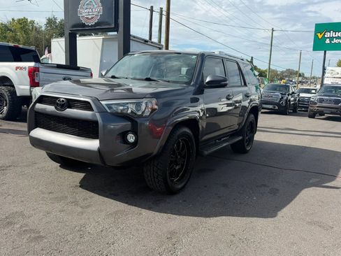 Used 2018 Toyota 4Runner SR5 Premium RWD image 5