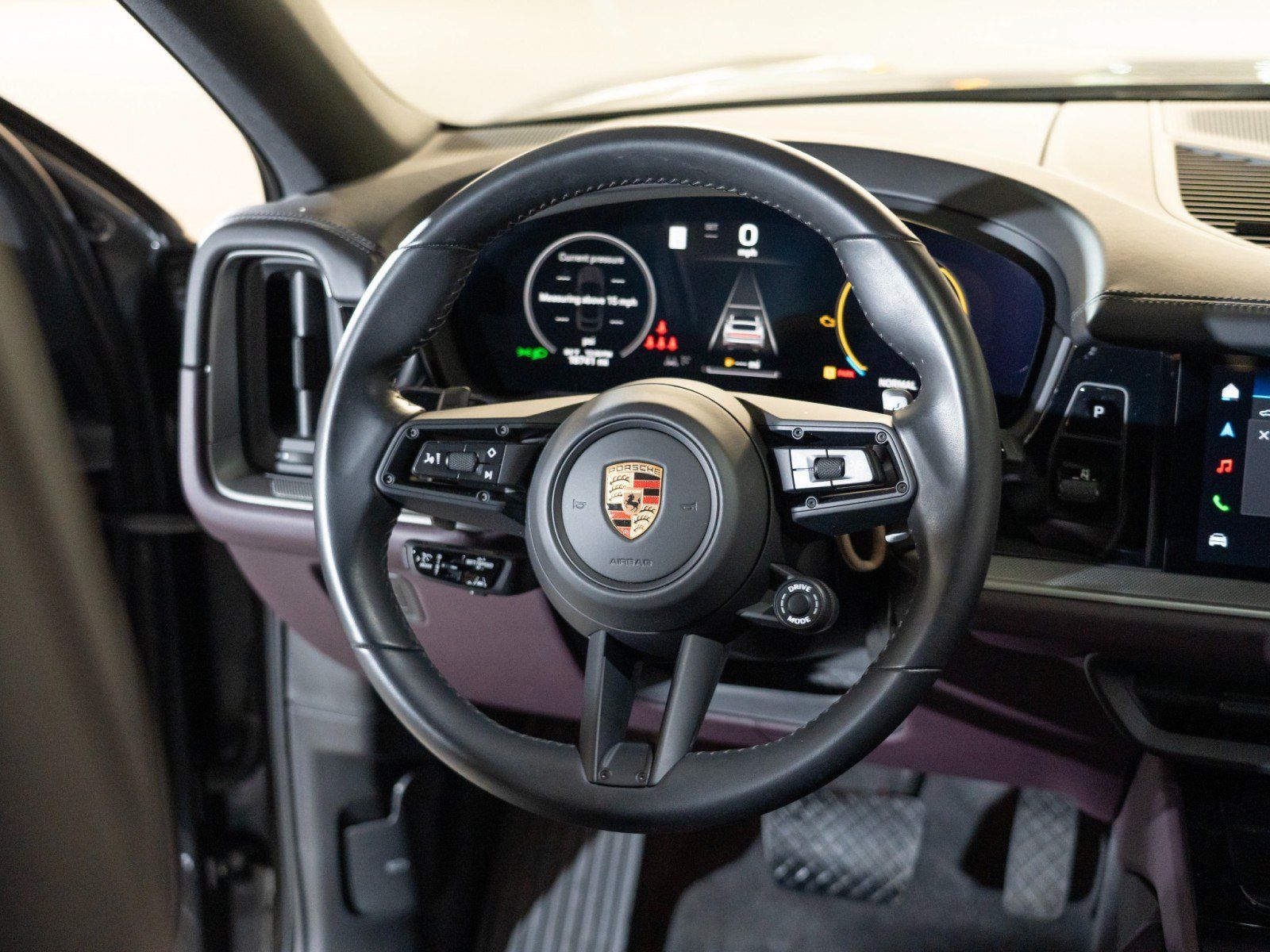 Certified 2024 Porsche Cayenne GTS AWD/4WD image 27