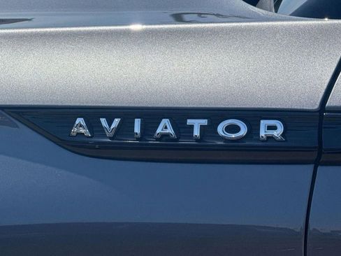 Certified 2025 Lincoln Aviator Reserve w/ Equipment Group 201A AWD/4WD image 10