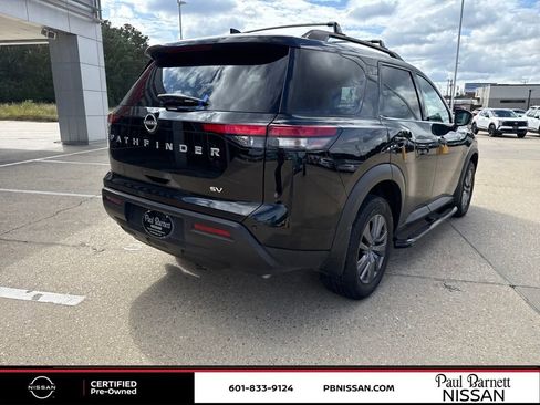 Certified 2024 Nissan Pathfinder SV image 7