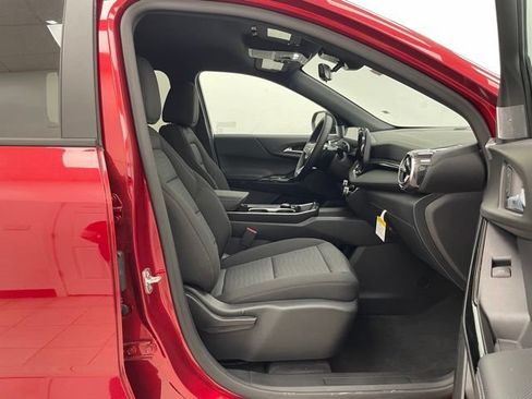 New 2026 Chevrolet Equinox LT w/ Safety and Technology Package AWD/4WD image 13