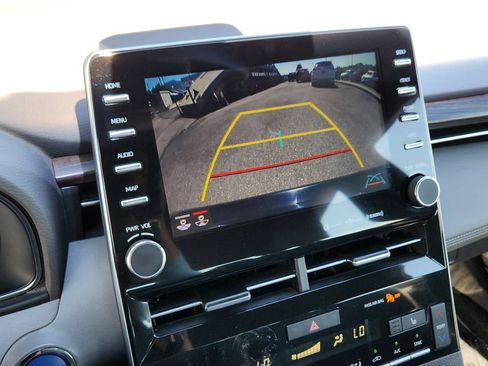 Used 2021 Toyota Avalon XLE w/ Carpet Mat Package (TMS) FWD image 9