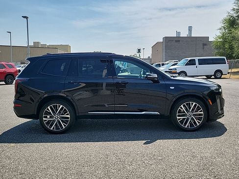 Used 2024 Cadillac XT6 Sport w/ Platinum Package AWD/4WD image 8