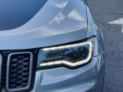 Used 2021 Jeep Grand Cherokee Trailhawk w/ Trailhawk Luxury Group AWD/4WD image 15