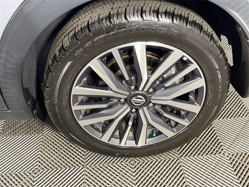 Used 2021 Nissan Kicks SV image 29