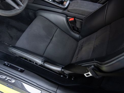 Certified 2022 Porsche 911 GT3 image 23