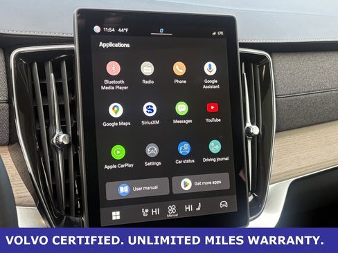 Certified 2025 Volvo XC90 B6 Plus image 24