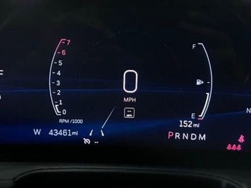 Used 2024 Cadillac XT4 Premium Luxury image 17