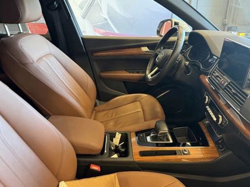 Certified 2022 Audi Q5 2.0T Premium w/ Convenience Package AWD/4WD image 27