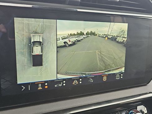 Certified 2025 GMC Sierra 2500 AT4 AWD/4WD image 19
