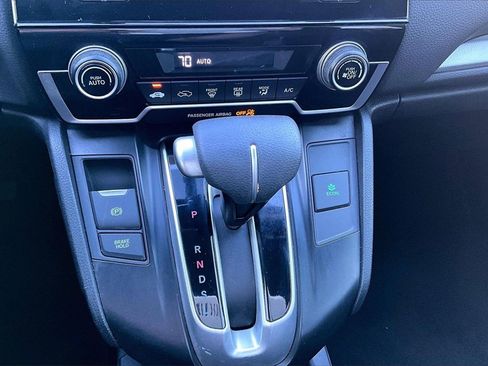 Used 2018 Honda CR-V LX image 11