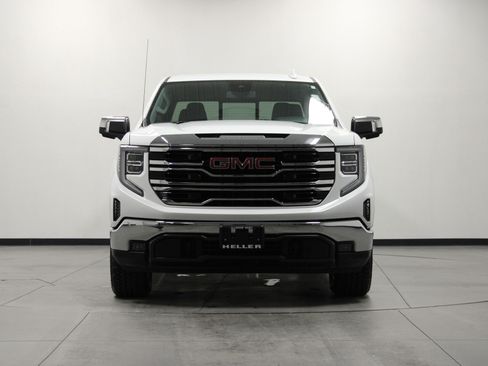 Used 2023 GMC Sierra 1500 SLT w/ SLT Convenience Package image 9