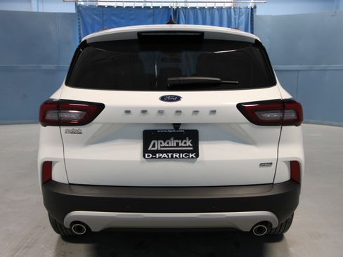 New 2025 Ford Escape SE image 28