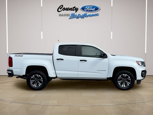Used 2022 Chevrolet Colorado Z71 AWD/4WD image 24