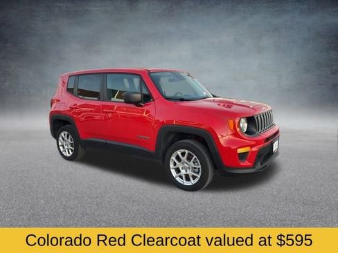Used 2023 Jeep Renegade Latitude image 2
