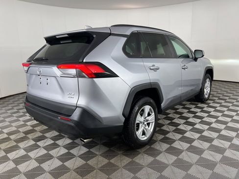Used 2020 Toyota RAV4 XLE image 5