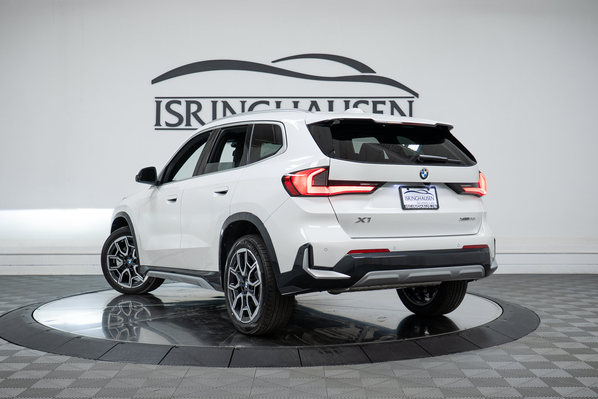 Used 2026 BMW X1 xDrive28i w/ Technology Package AWD/4WD image 28