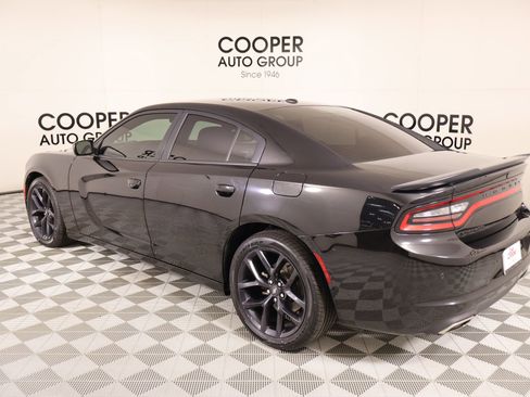 Used 2020 Dodge Charger SXT w/ Blacktop Package RWD image 22