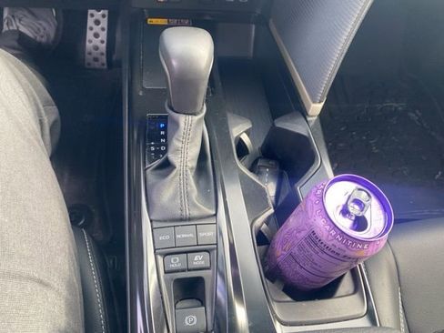 Used 2025 Toyota Camry XSE image 9