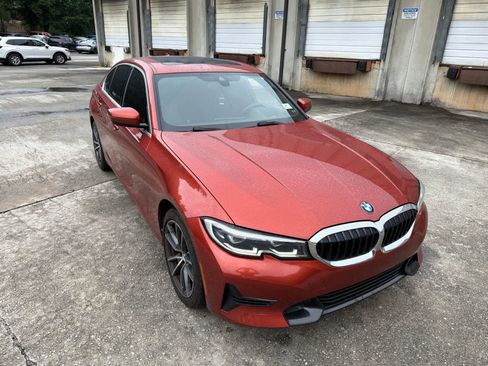 Used 2021 BMW 330i xDrive Sedan w/ Premium Package AWD/4WD image 16