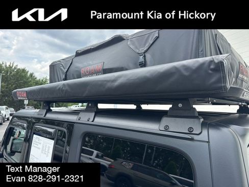 Used 2019 Jeep Wrangler Unlimited Rubicon w/ Cold Weather Group AWD/4WD image 14