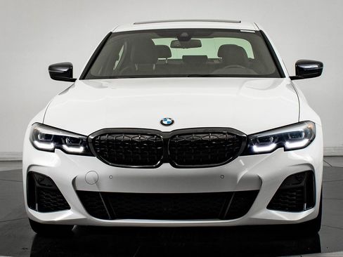 Used 2022 BMW M340i xDrive w/ Premium Package image 2