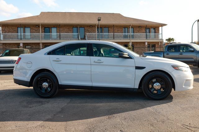 Used 2017 Ford Taurus Police Interceptor AWD image 18