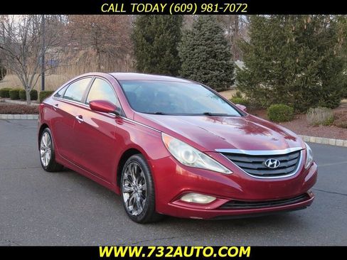 Used 2012 Hyundai Sonata SE image 3